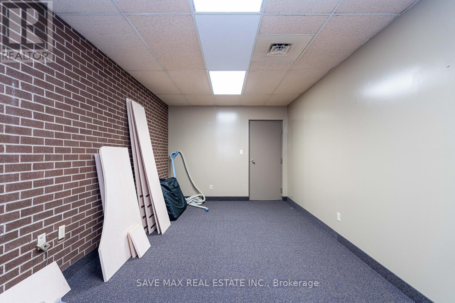 22 Albert Street, Norfolk, Ontario  N0E 1G0 - Photo 15 - X12389054