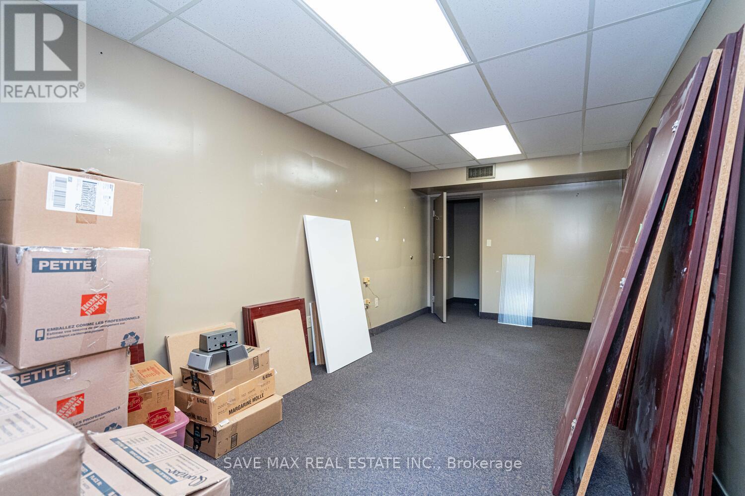 22 Albert Street, Norfolk, Ontario  N0E 1G0 - Photo 16 - X12389054