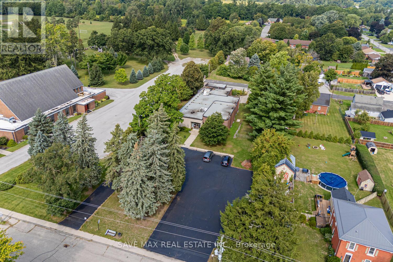 22 Albert Street, Norfolk, Ontario  N0E 1G0 - Photo 2 - X12389054