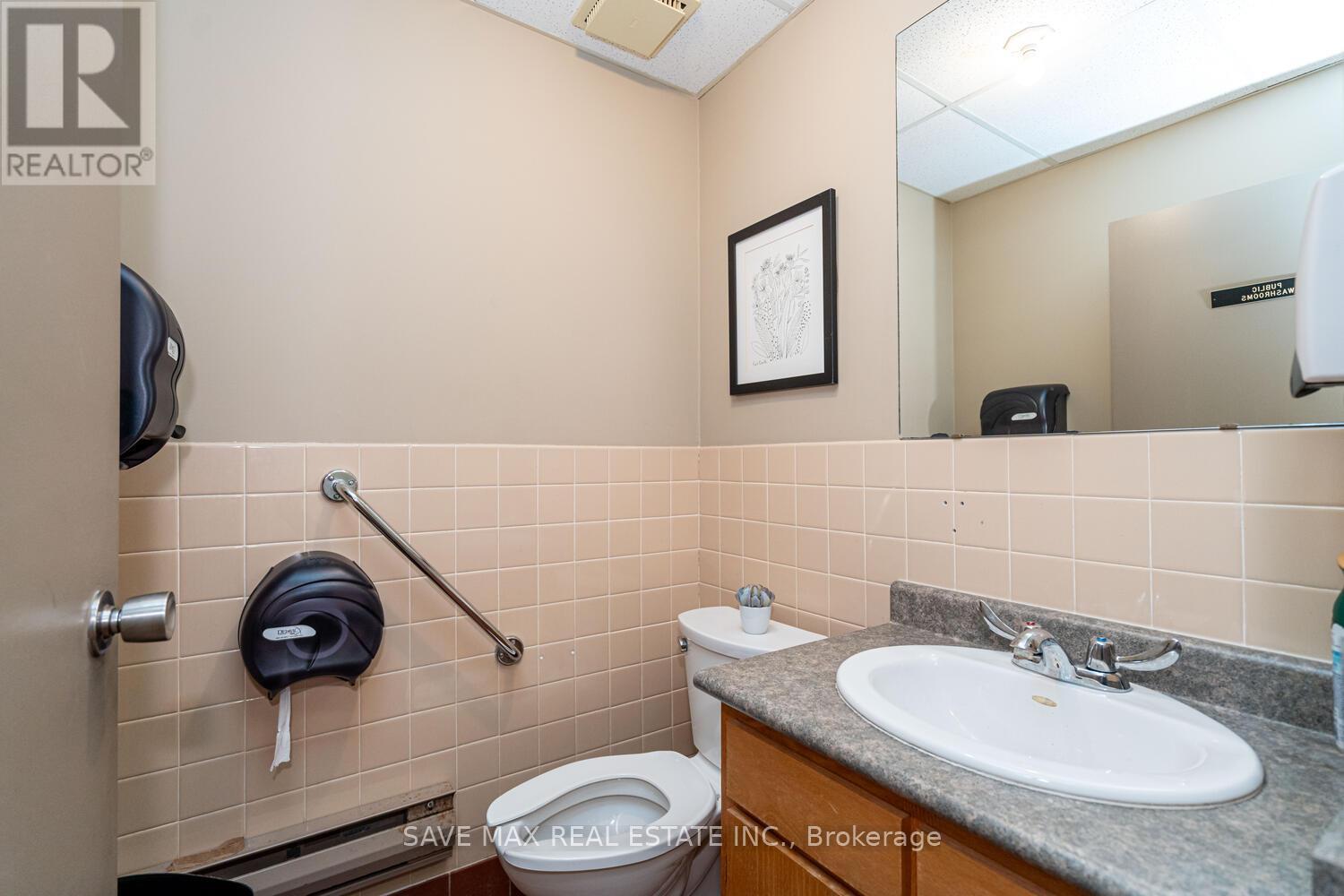 22 Albert Street, Norfolk, Ontario  N0E 1G0 - Photo 44 - X12389054