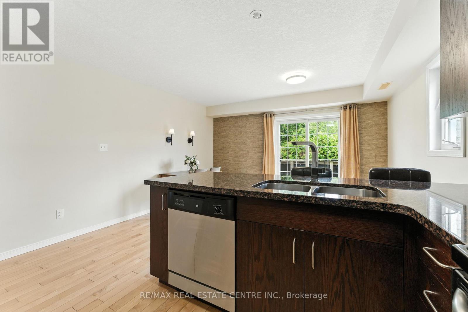 59 - 35 Mountford Drive, Guelph, Ontario  N1E 0G6 - Photo 12 - X12389179