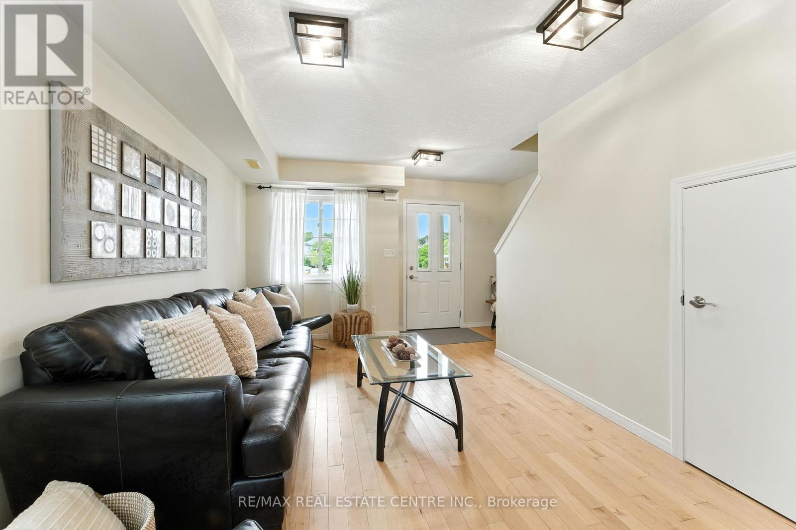 59 - 35 Mountford Drive, Guelph, Ontario  N1E 0G6 - Photo 7 - X12389179