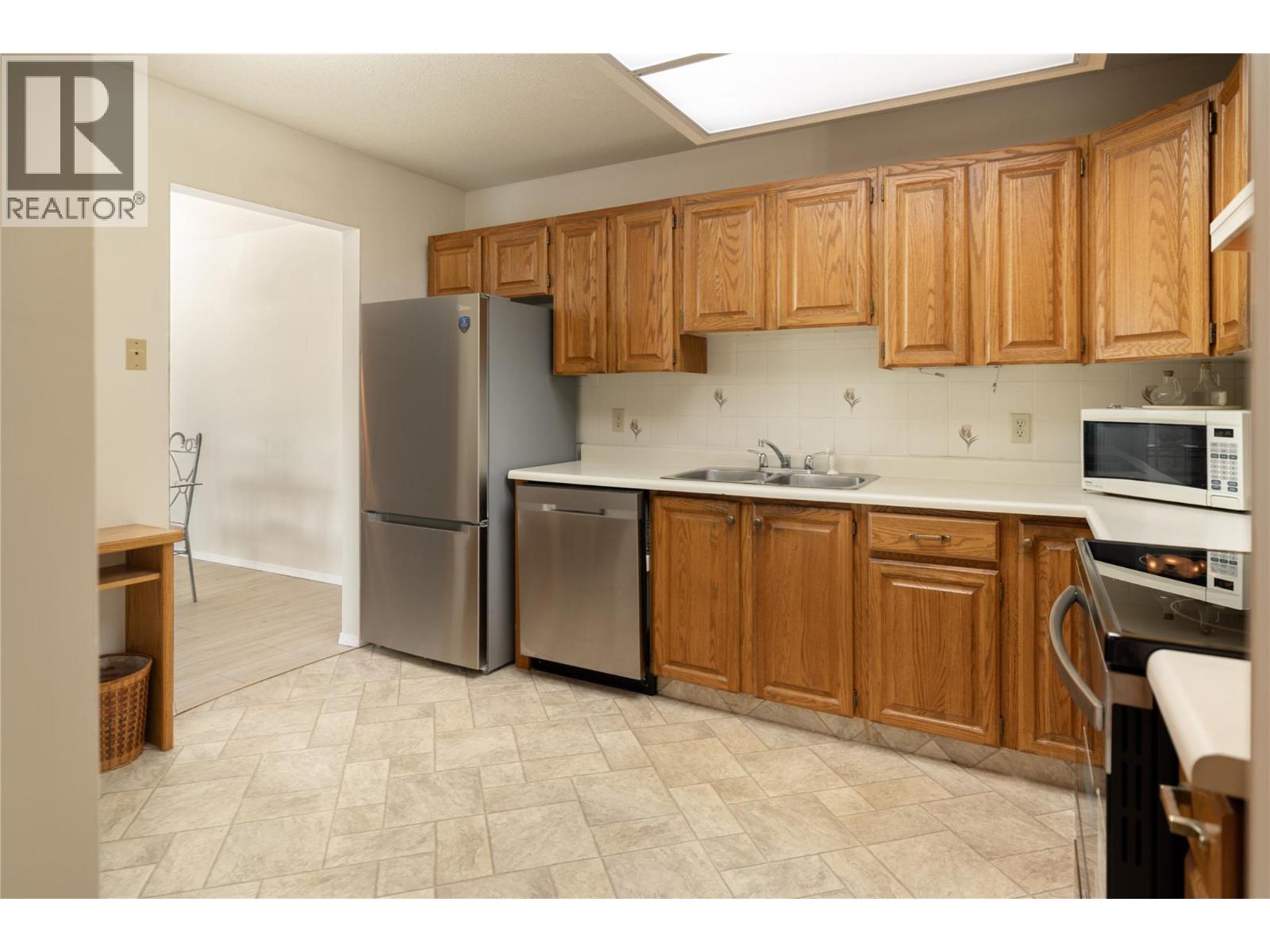 1055 Glenwood Avenue Unit# 109, Kelowna, British Columbia  V1Y 5M8 - Photo 10 - 10361856