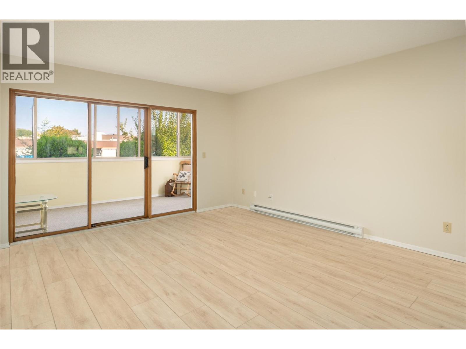 1055 Glenwood Avenue Unit# 109, Kelowna, British Columbia  V1Y 5M8 - Photo 6 - 10361856