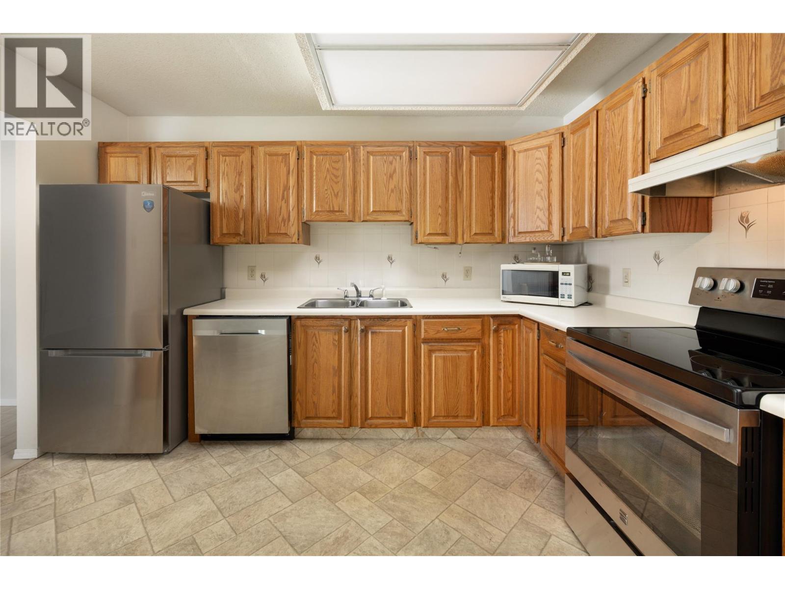 1055 Glenwood Avenue Unit# 109, Kelowna, British Columbia  V1Y 5M8 - Photo 7 - 10361856