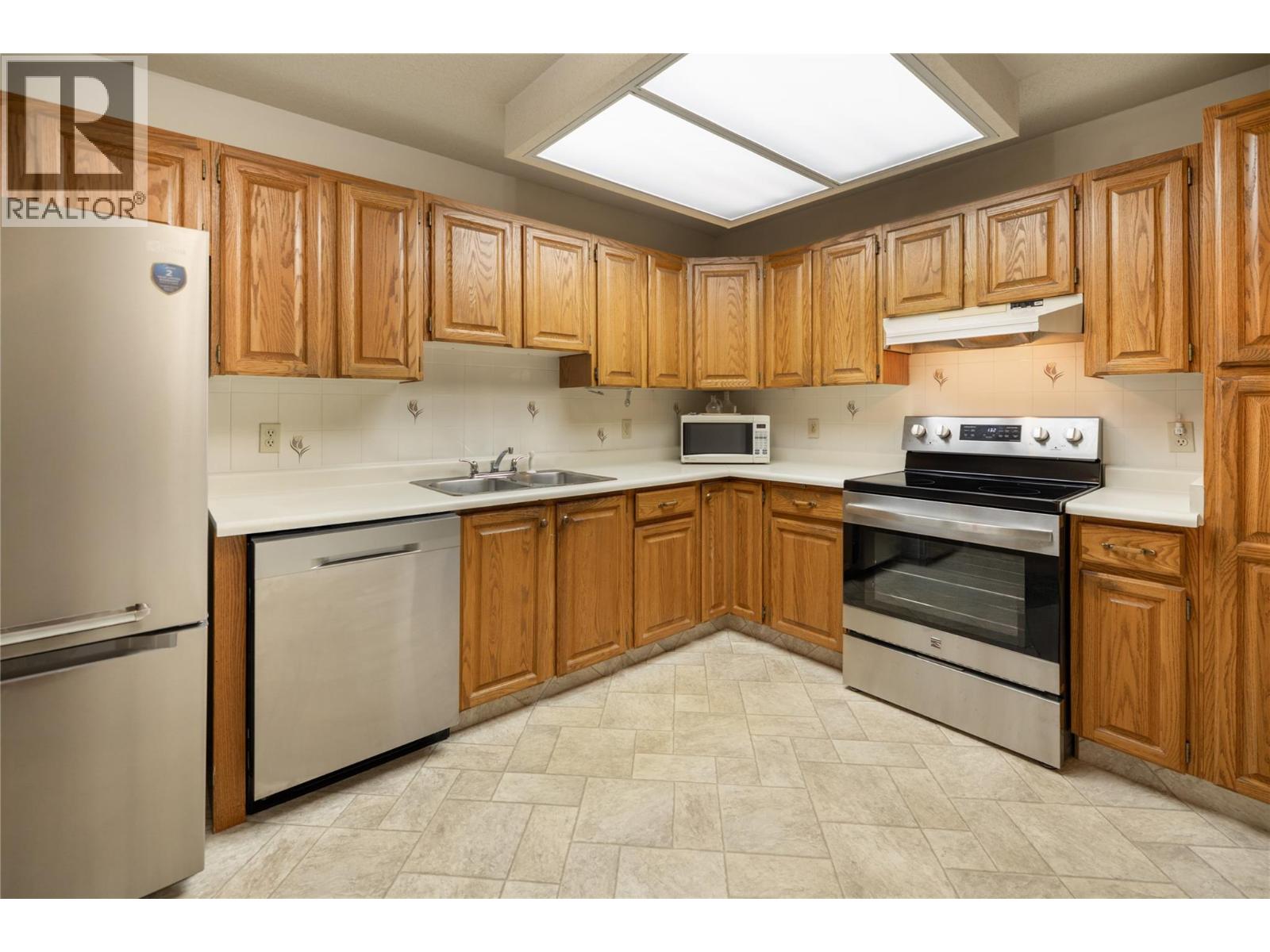1055 Glenwood Avenue Unit# 109, Kelowna, British Columbia  V1Y 5M8 - Photo 8 - 10361856