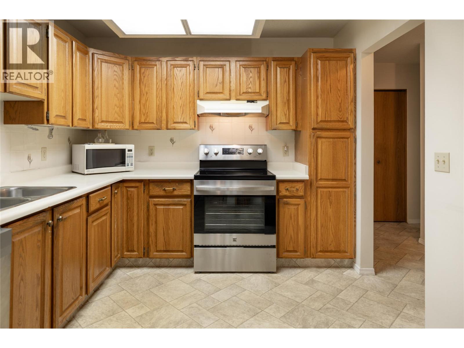 1055 Glenwood Avenue Unit# 109, Kelowna, British Columbia  V1Y 5M8 - Photo 9 - 10361856