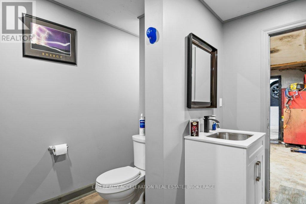 108 Dundas Street, Deseronto, Ontario  K0K 1X0 - Photo 39 - X12389387