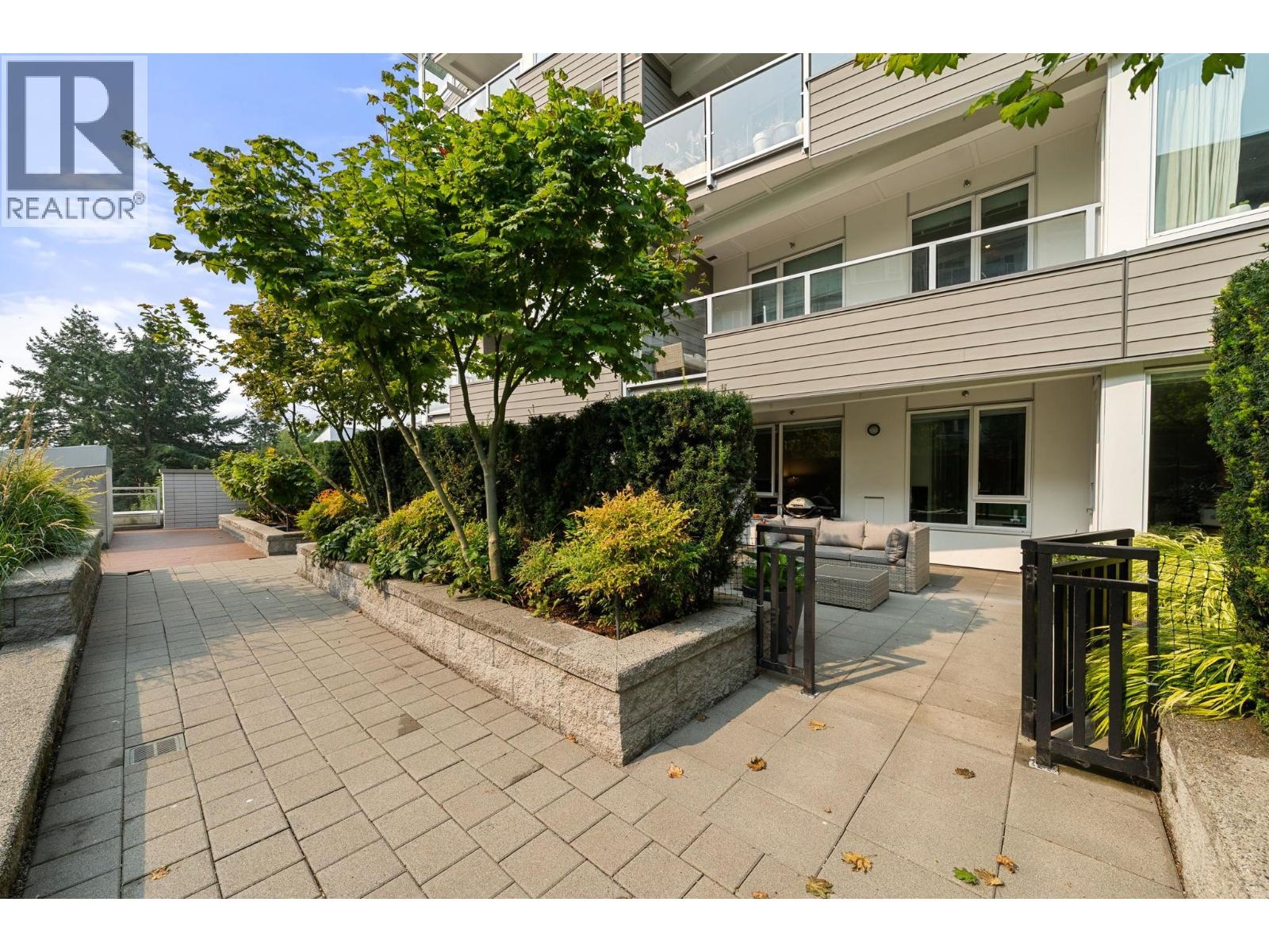107 255 W 1ST STREET, North Vancouver, British Columbia