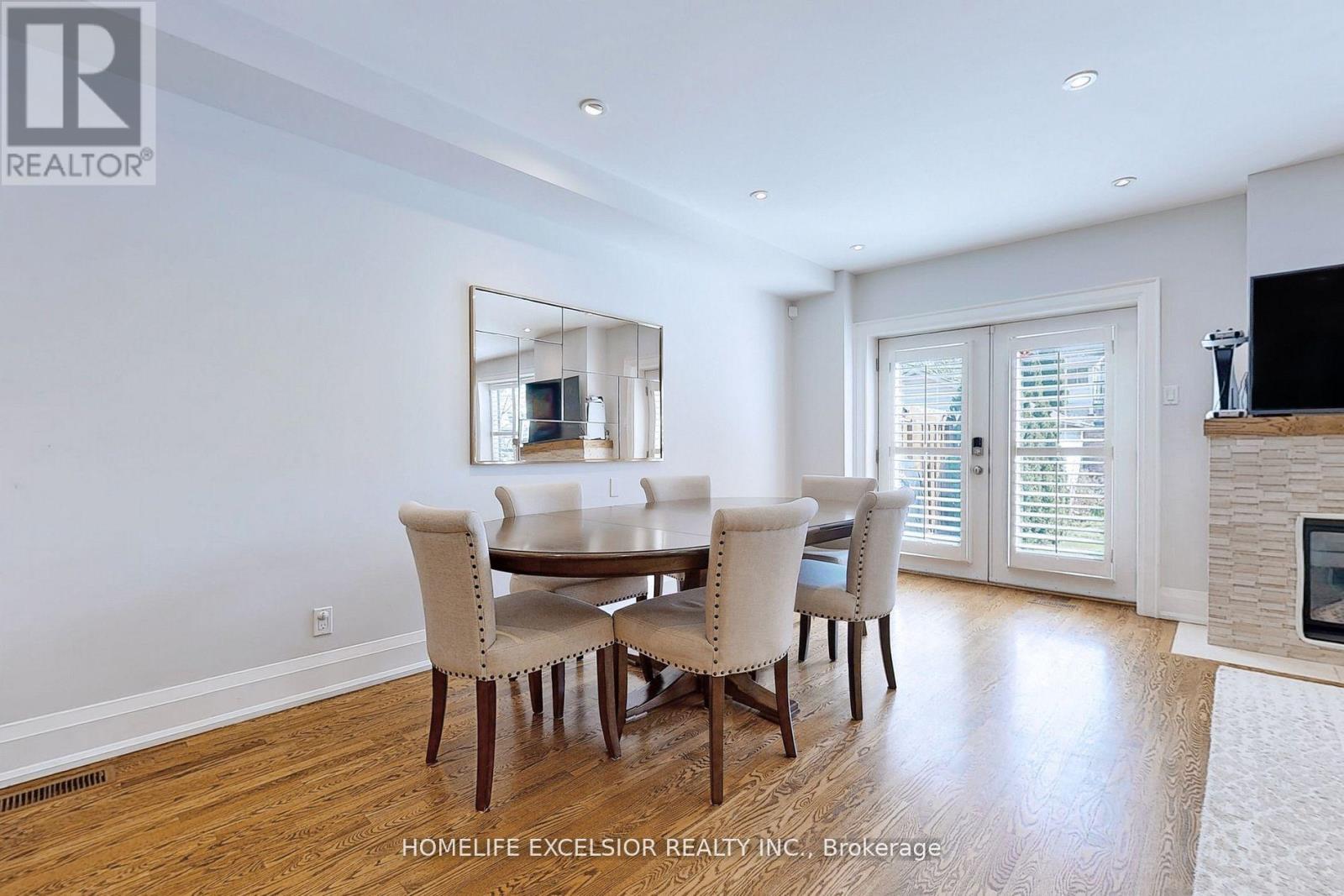 33 Braemar Avenue, Toronto, Ontario  M5P 2L1 - Photo 15 - C12389243