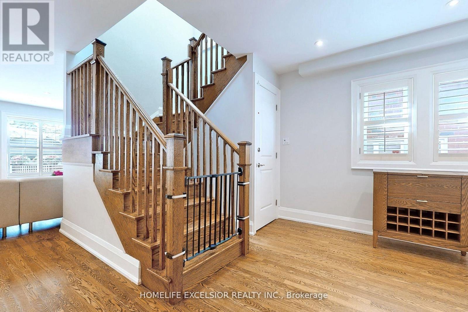 33 Braemar Avenue, Toronto, Ontario  M5P 2L1 - Photo 20 - C12389243