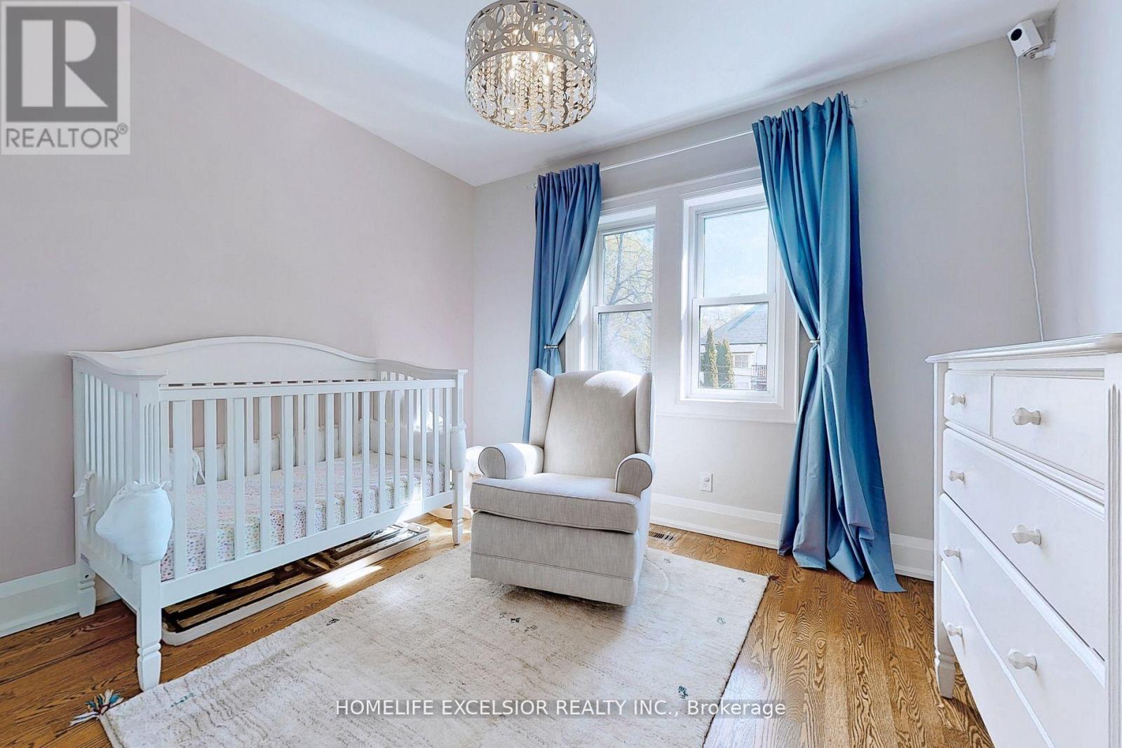 33 Braemar Avenue, Toronto, Ontario  M5P 2L1 - Photo 24 - C12389243