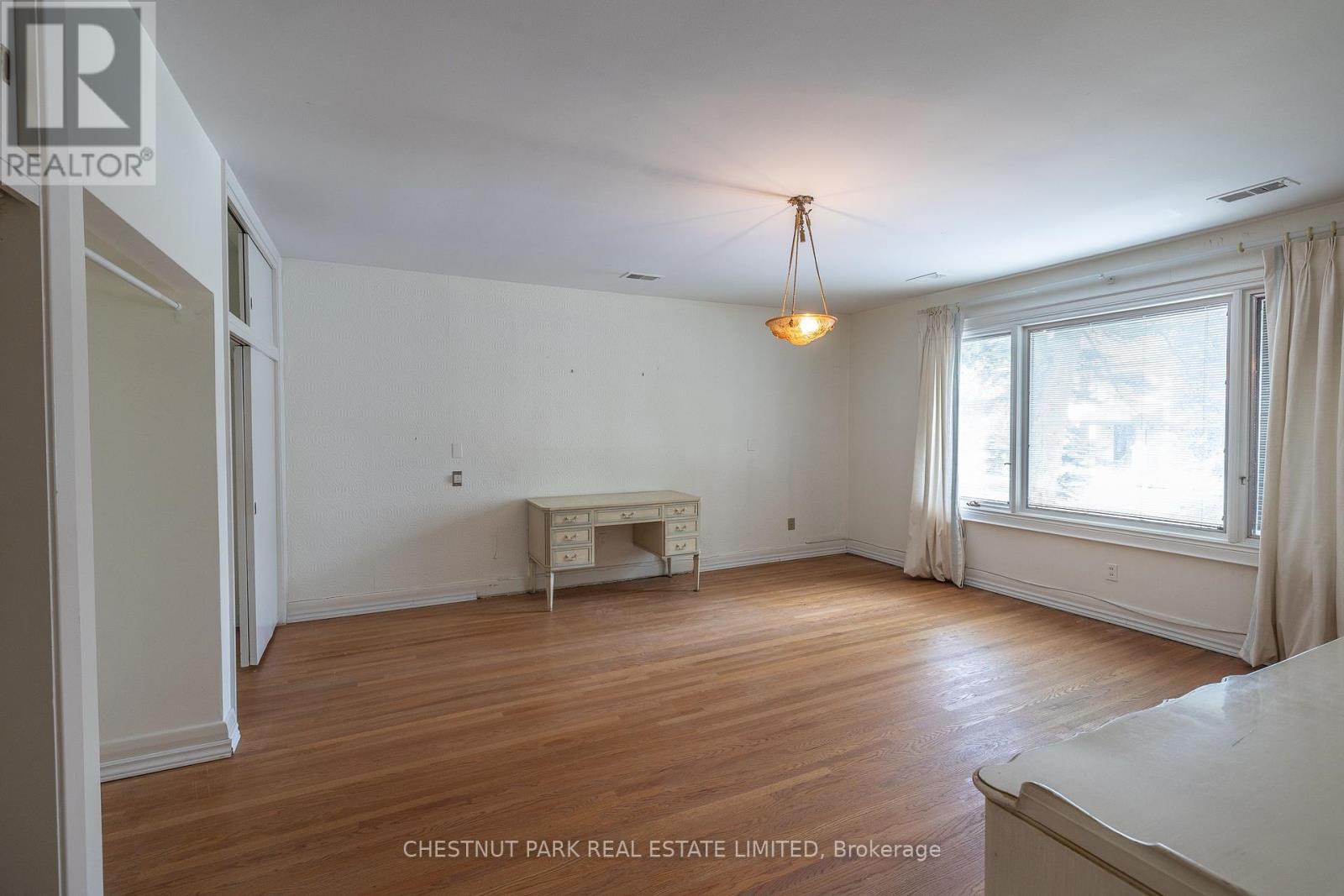 5 Stratheden Road, Toronto, Ontario  M4N 1E2 - Photo 11 - C12389269