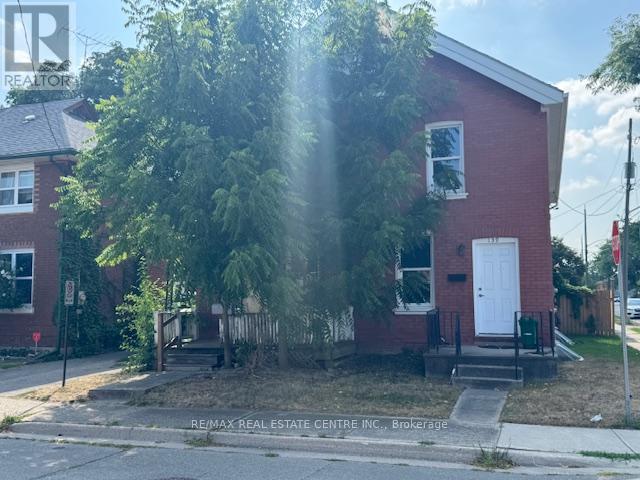 141 Superior Street, Brantford, Ontario  N3S 2L3 - Photo 3 - X12389287
