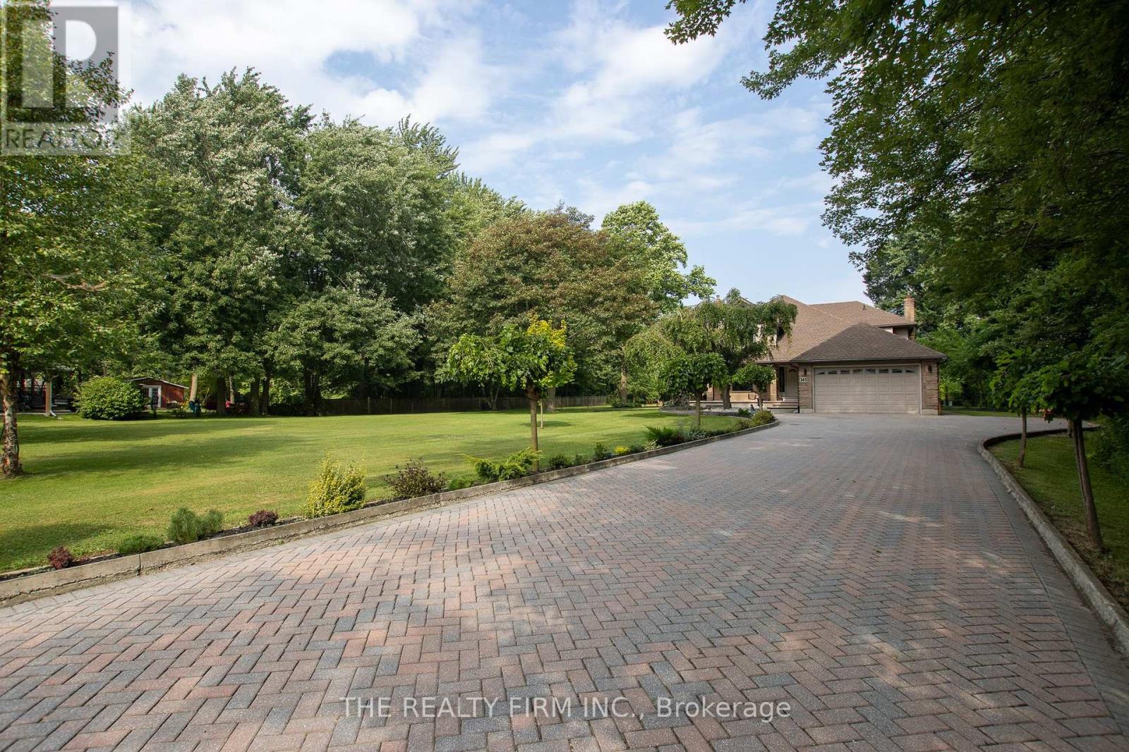 145 Walker Street, West Elgin, Ontario  N0L 2P0 - Photo 3 - X12389377