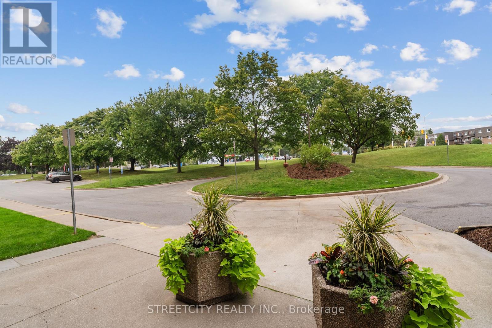 504 - 931 Wonderland Road S, London South, Ontario  N6K 2X6 - Photo 22 - X12389416