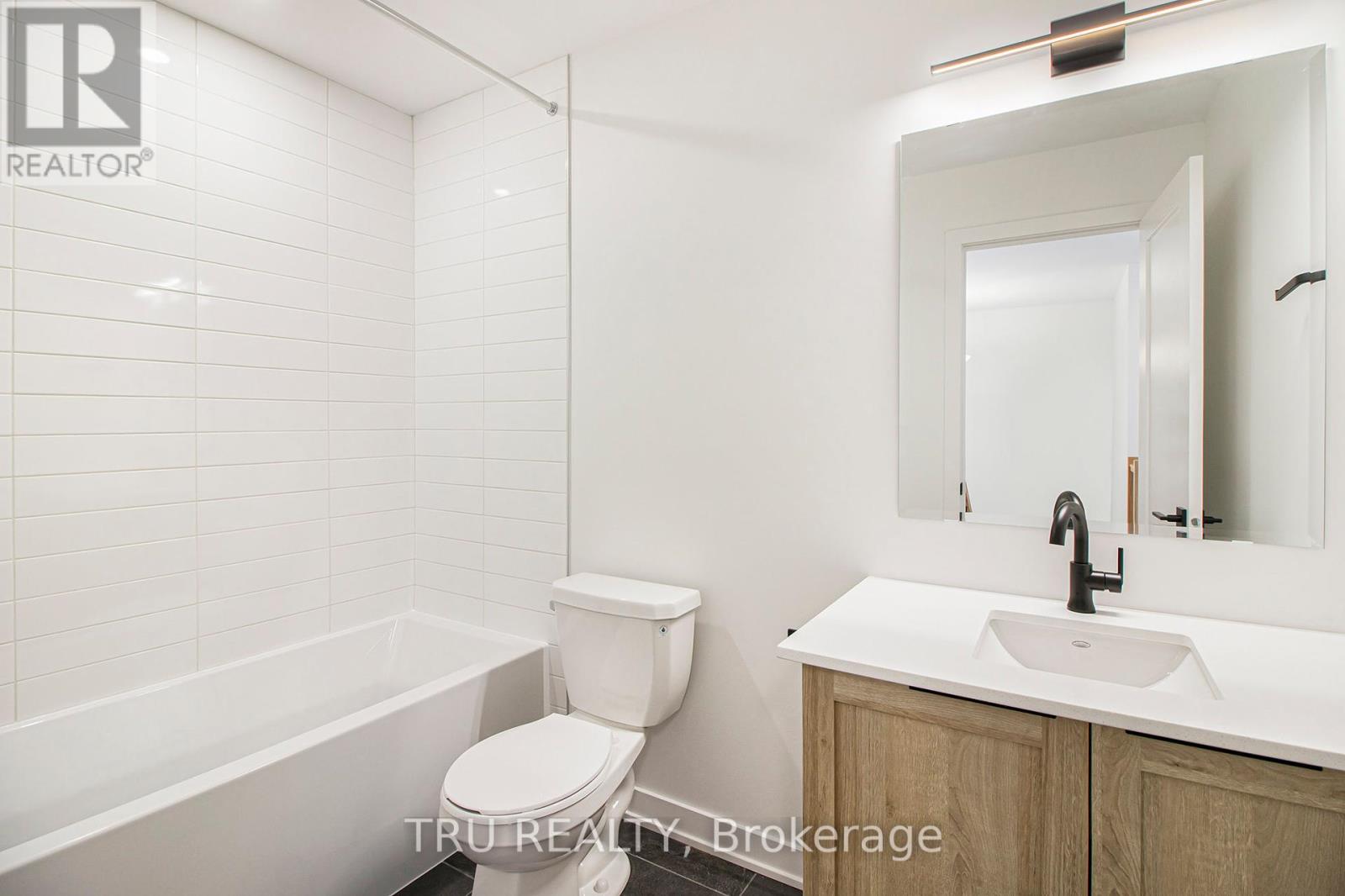 947 Cologne Street, Russell, Ontario  K0A 1W0 - Photo 19 - X12389332