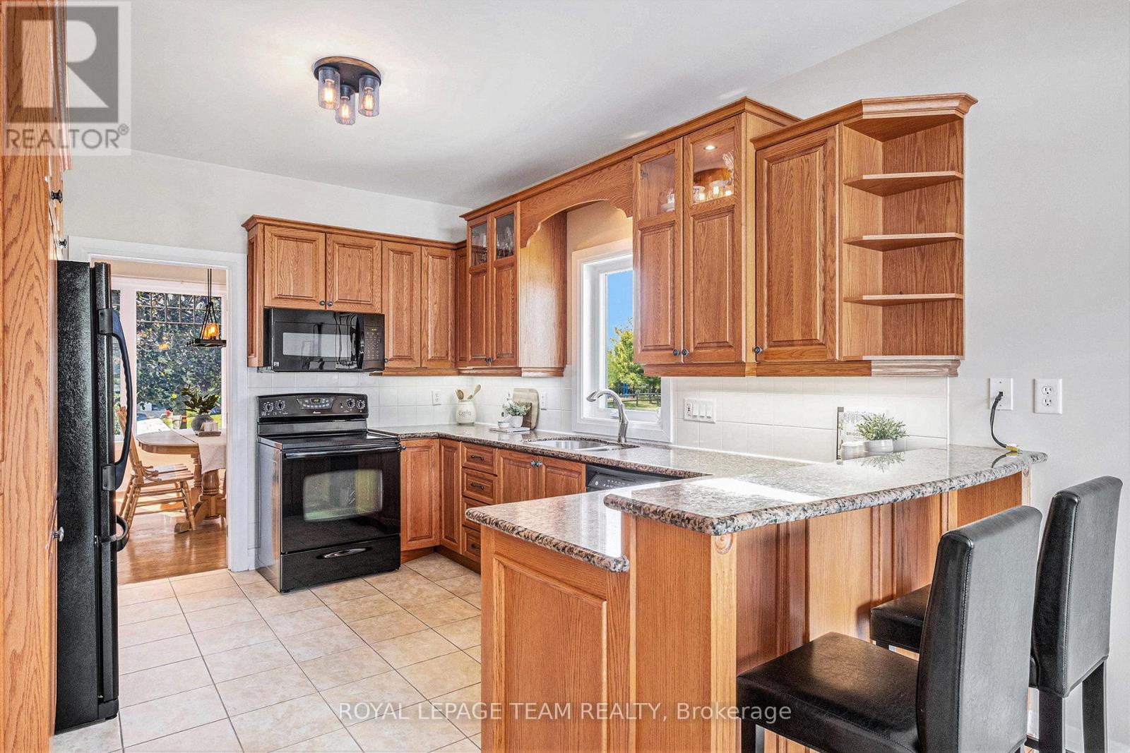 34 Rochelle Drive, Ottawa, Ontario  K0A 2Z0 - Photo 14 - X12389344