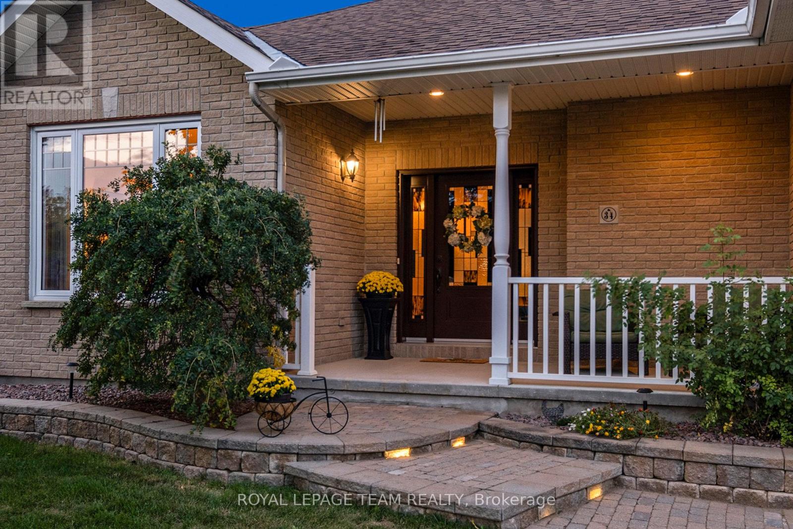 34 Rochelle Drive, Ottawa, Ontario  K0A 2Z0 - Photo 3 - X12389344