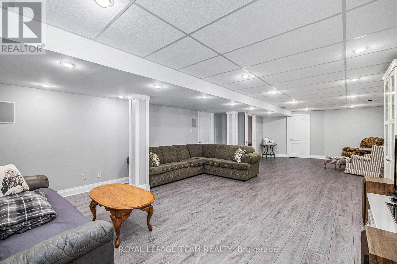 34 Rochelle Drive, Ottawa, Ontario  K0A 2Z0 - Photo 30 - X12389344