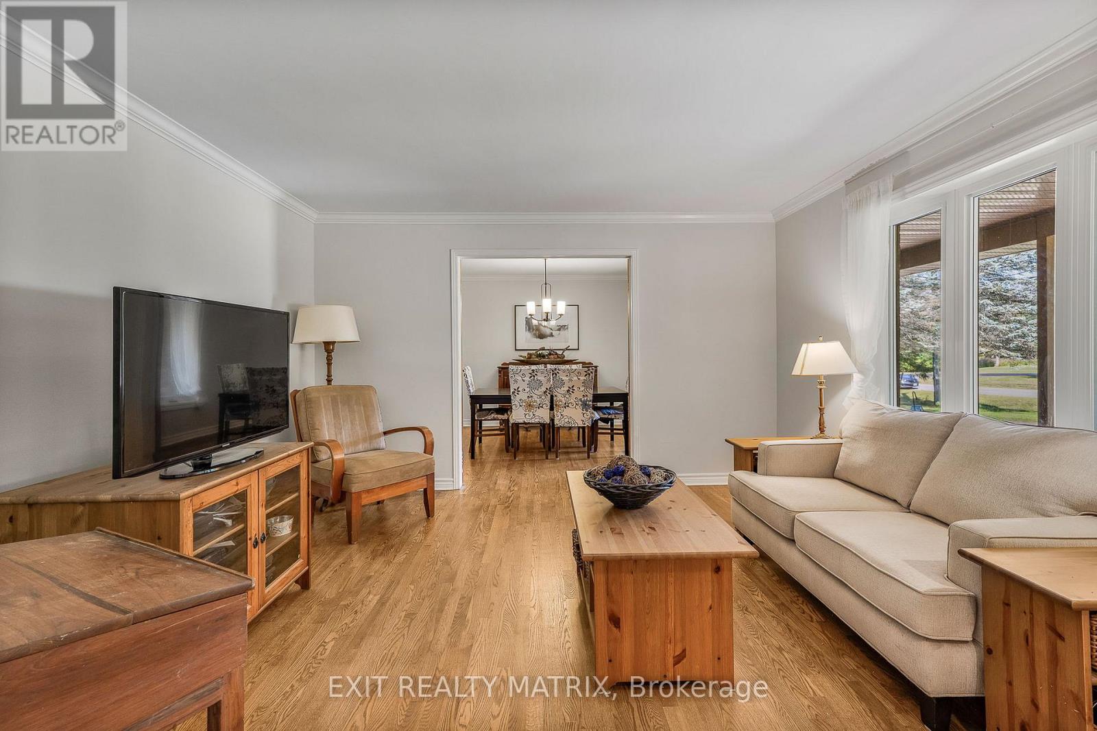 6343 Deermeadow Drive, Ottawa, Ontario  K4P 1M9 - Photo 7 - X12389394
