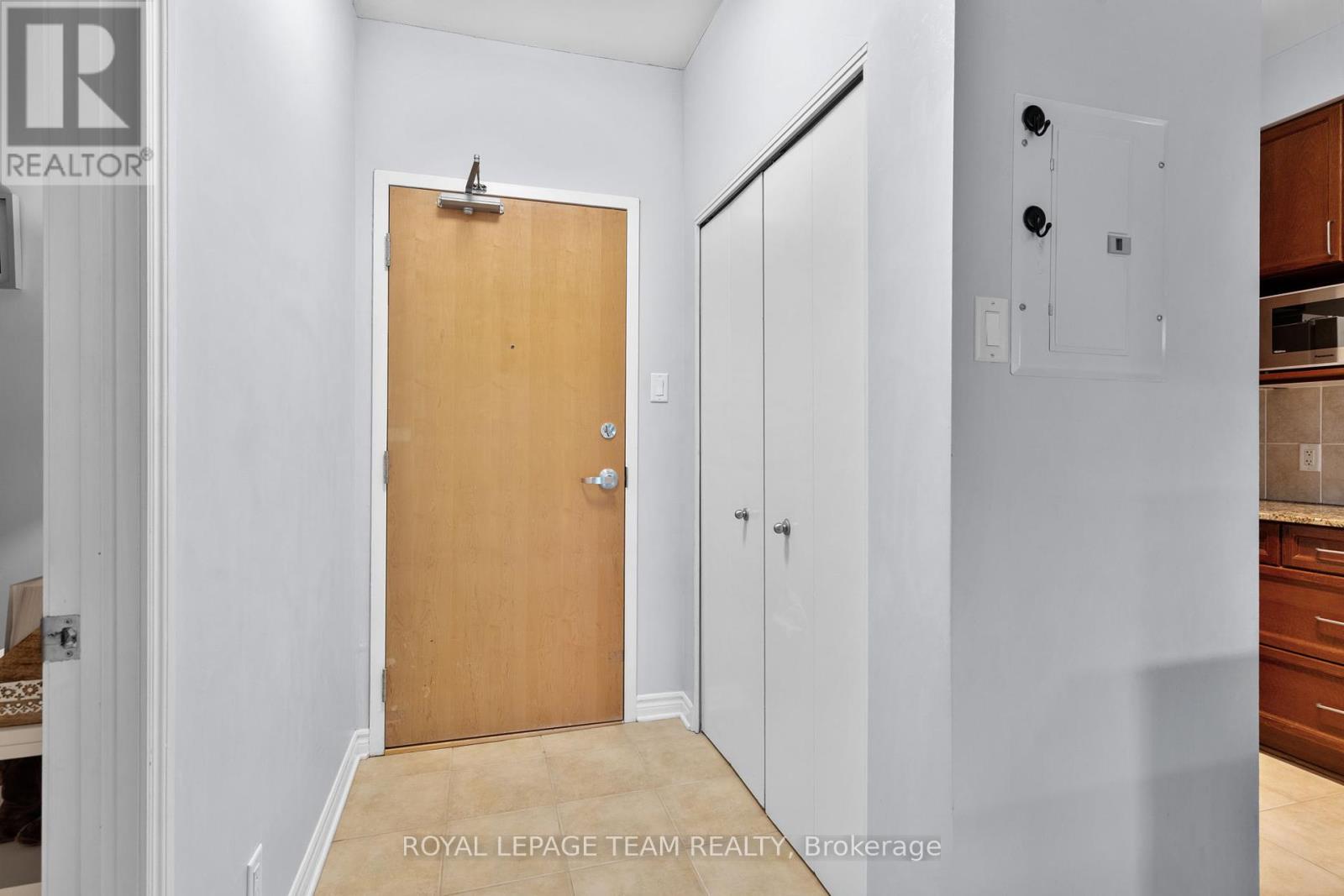 217 - 205 Bolton Street, Ottawa, Ontario  K1N 1K7 - Photo 5 - X12389397