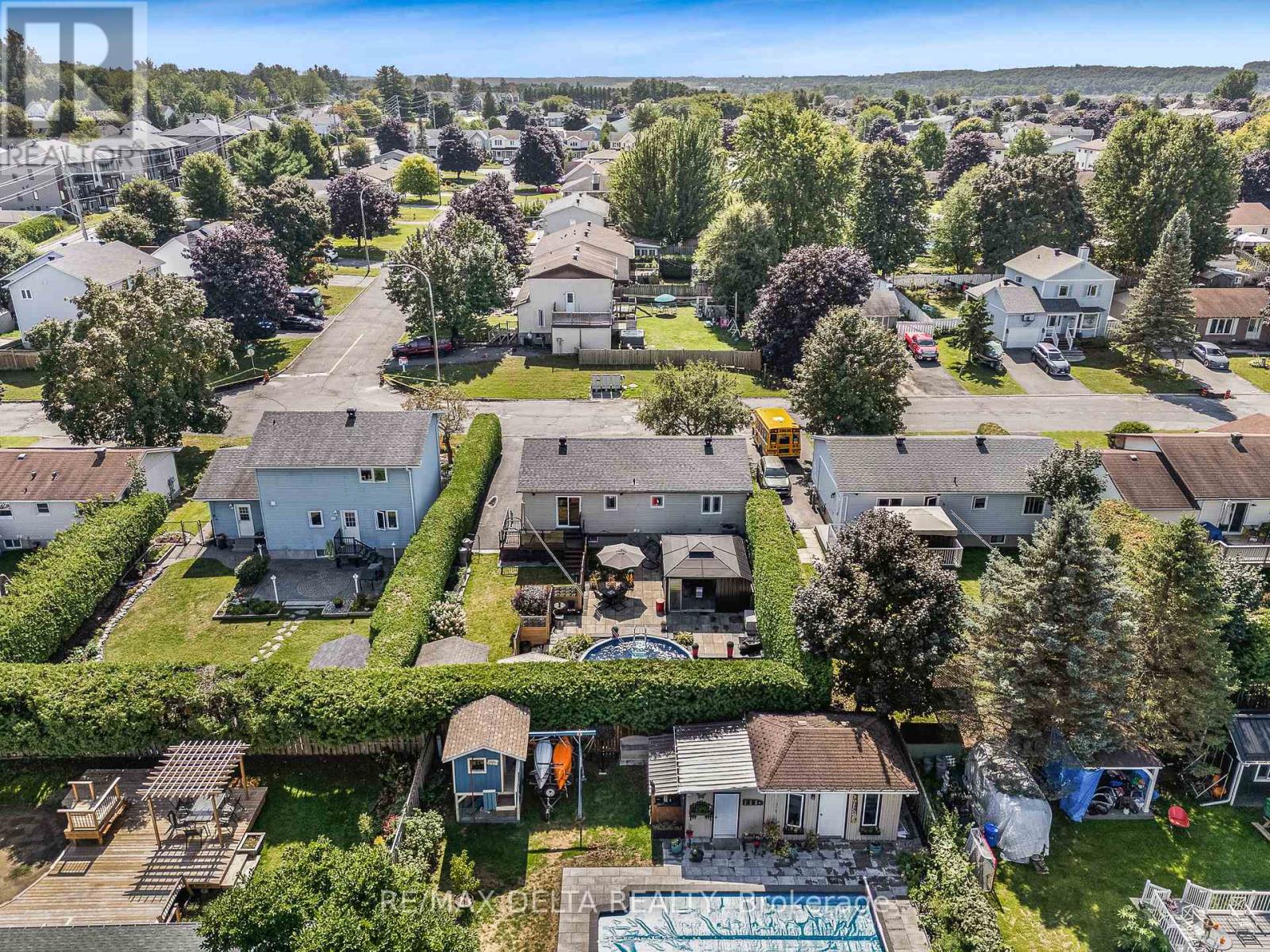 381 Dalrymple Drive, Clarence-Rockland, Ontario  K4K 1G9 - Photo 36 - X12389411