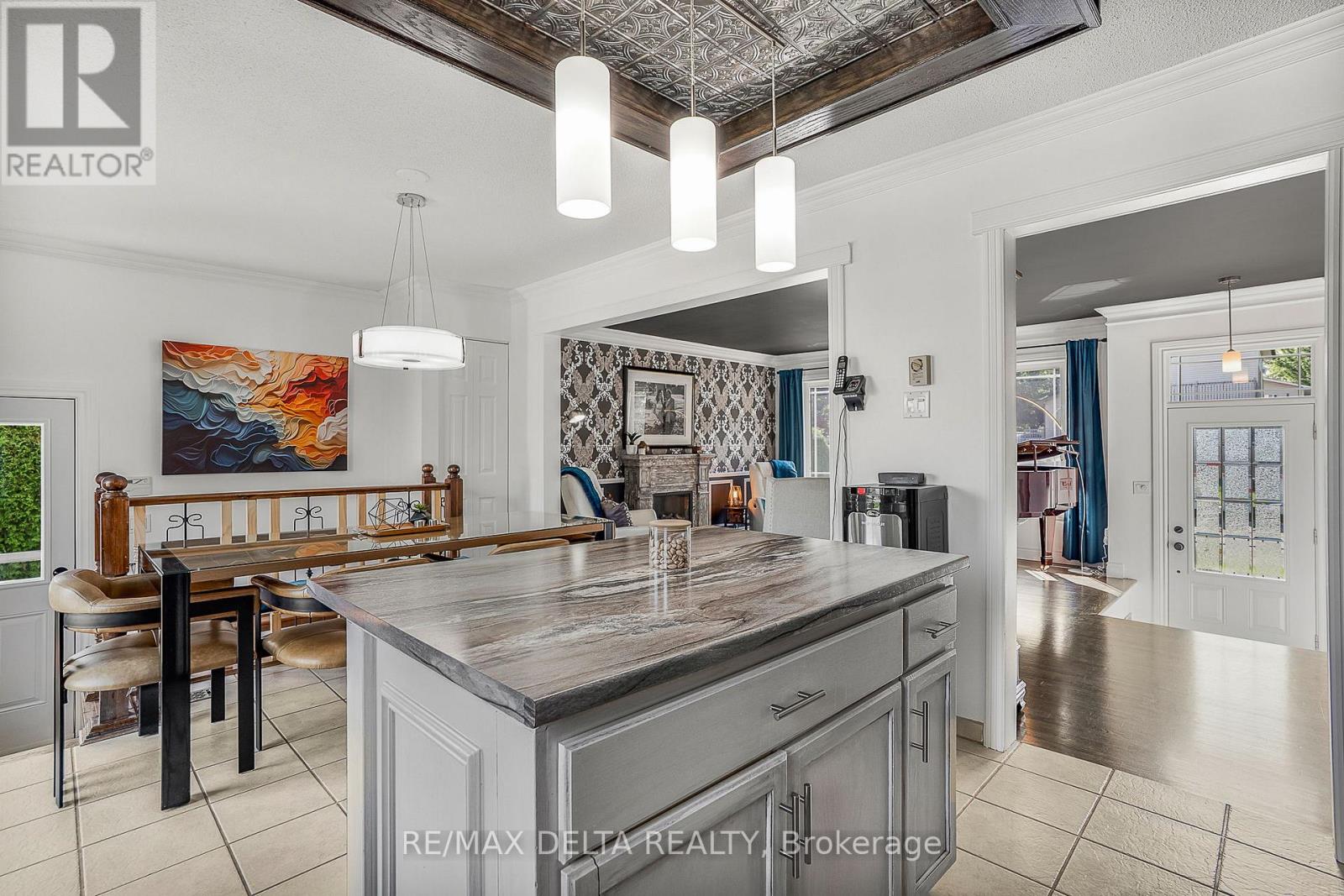 381 Dalrymple Drive, Clarence-Rockland, Ontario  K4K 1G9 - Photo 7 - X12389411