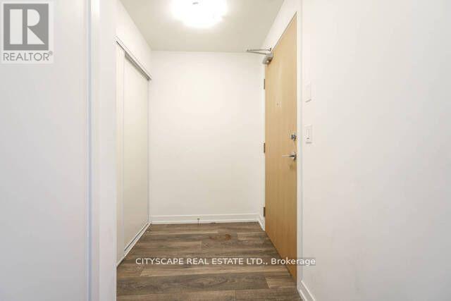 1507 - 2520 Eglinton Avenue W, Mississauga, Ontario  L5M 0Y9 - Photo 3 - W12388879