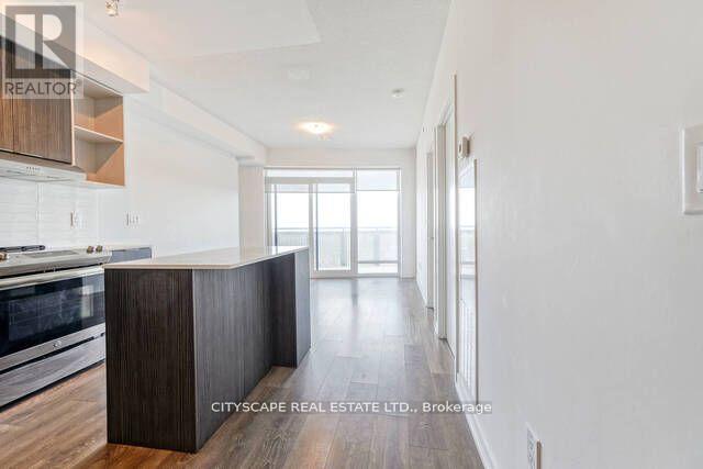 1507 - 2520 Eglinton Avenue W, Mississauga, Ontario  L5M 0Y9 - Photo 4 - W12388879