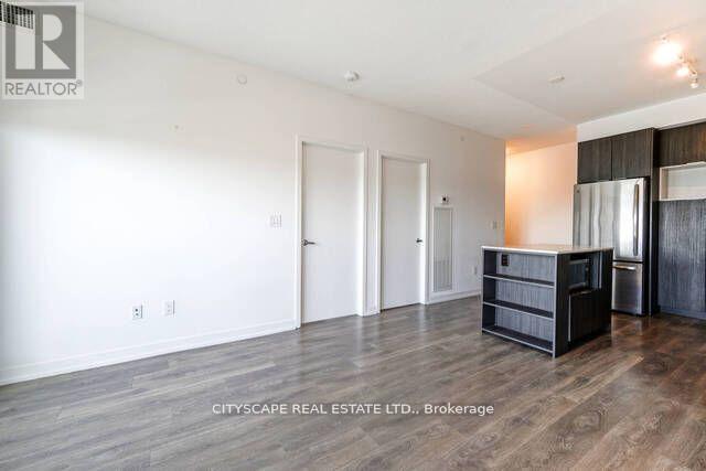 1507 - 2520 Eglinton Avenue W, Mississauga, Ontario  L5M 0Y9 - Photo 8 - W12388879