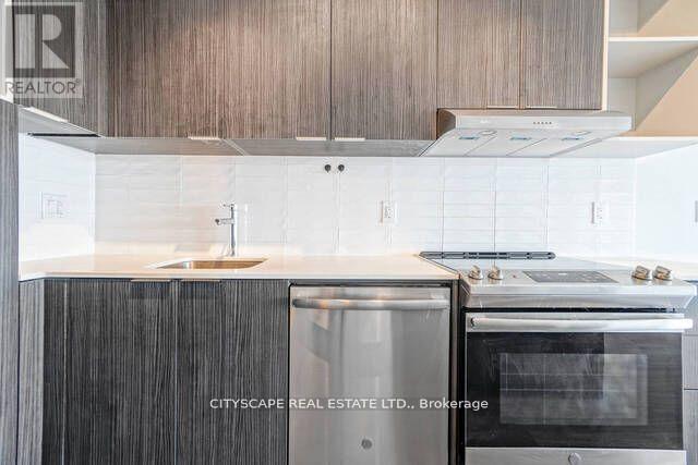 1507 - 2520 Eglinton Avenue W, Mississauga, Ontario  L5M 0Y9 - Photo 11 - W12388879