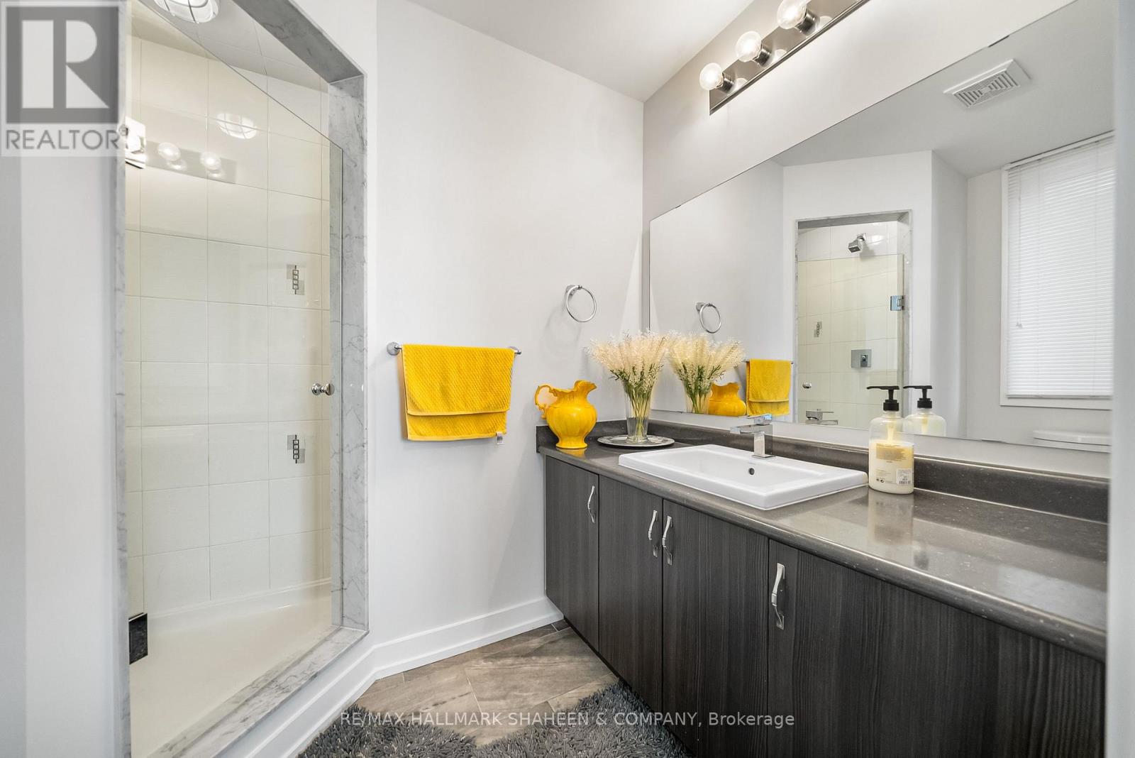 46 Troon Avenue, Vaughan, Ontario  L6A 4Z2 - Photo 13 - N12389217