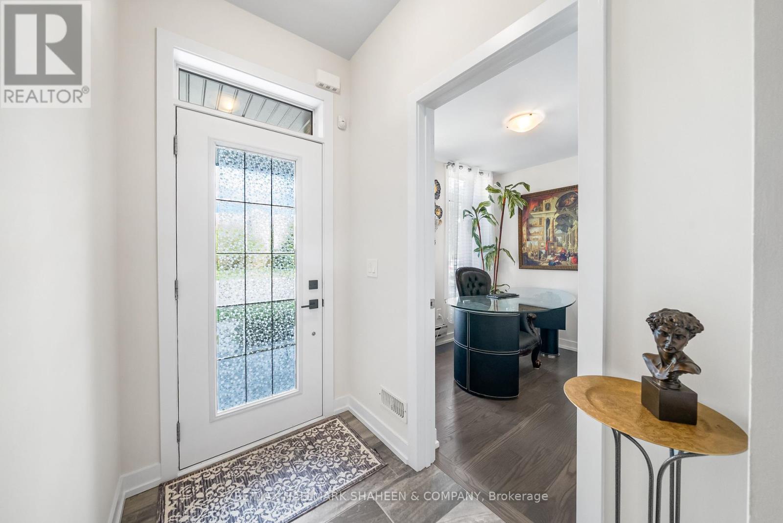 46 Troon Avenue, Vaughan, Ontario  L6A 4Z2 - Photo 14 - N12389217