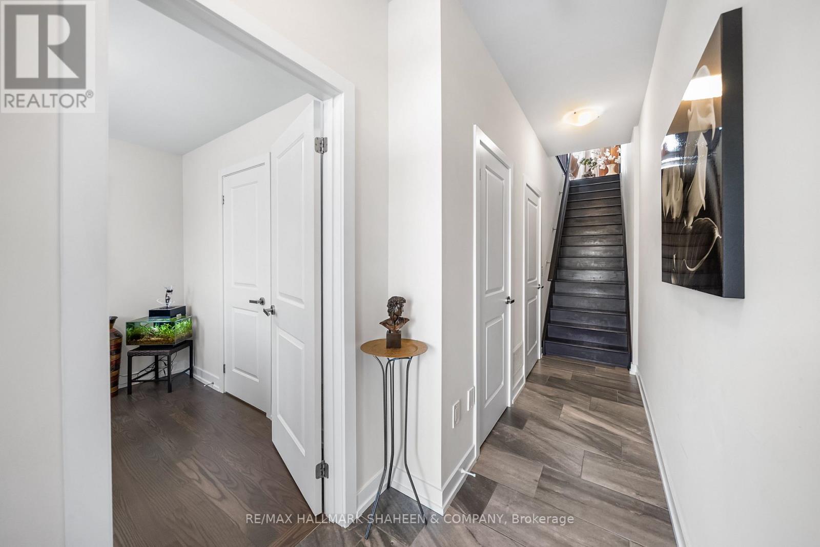 46 Troon Avenue, Vaughan, Ontario  L6A 4Z2 - Photo 16 - N12389217