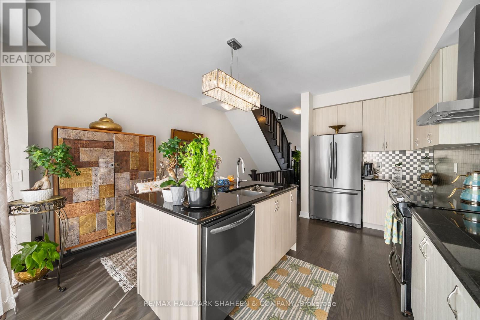 46 Troon Avenue, Vaughan, Ontario  L6A 4Z2 - Photo 19 - N12389217