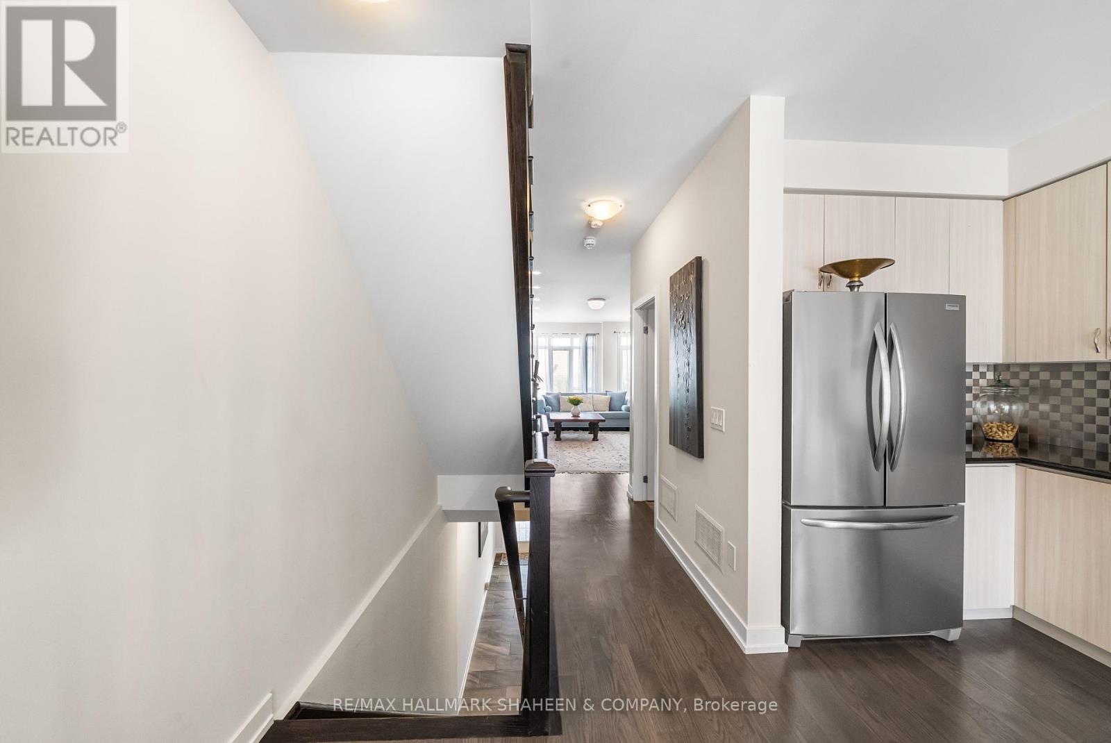 46 Troon Avenue, Vaughan, Ontario  L6A 4Z2 - Photo 21 - N12389217