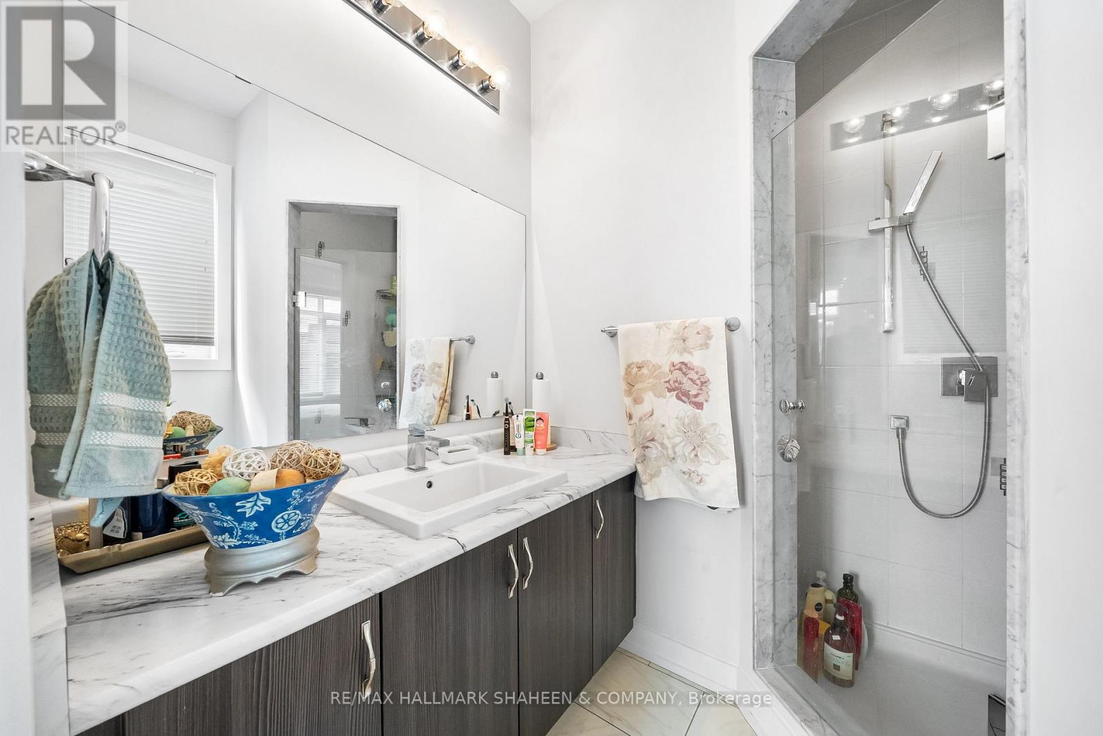 46 Troon Avenue, Vaughan, Ontario  L6A 4Z2 - Photo 32 - N12389217