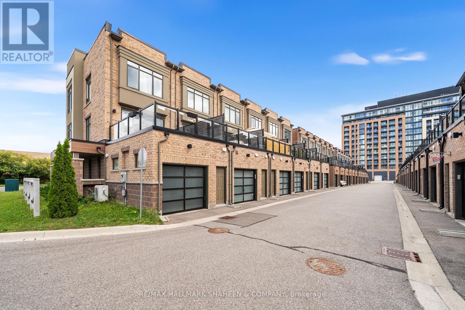 46 Troon Avenue, Vaughan, Ontario  L6A 4Z2 - Photo 42 - N12389217