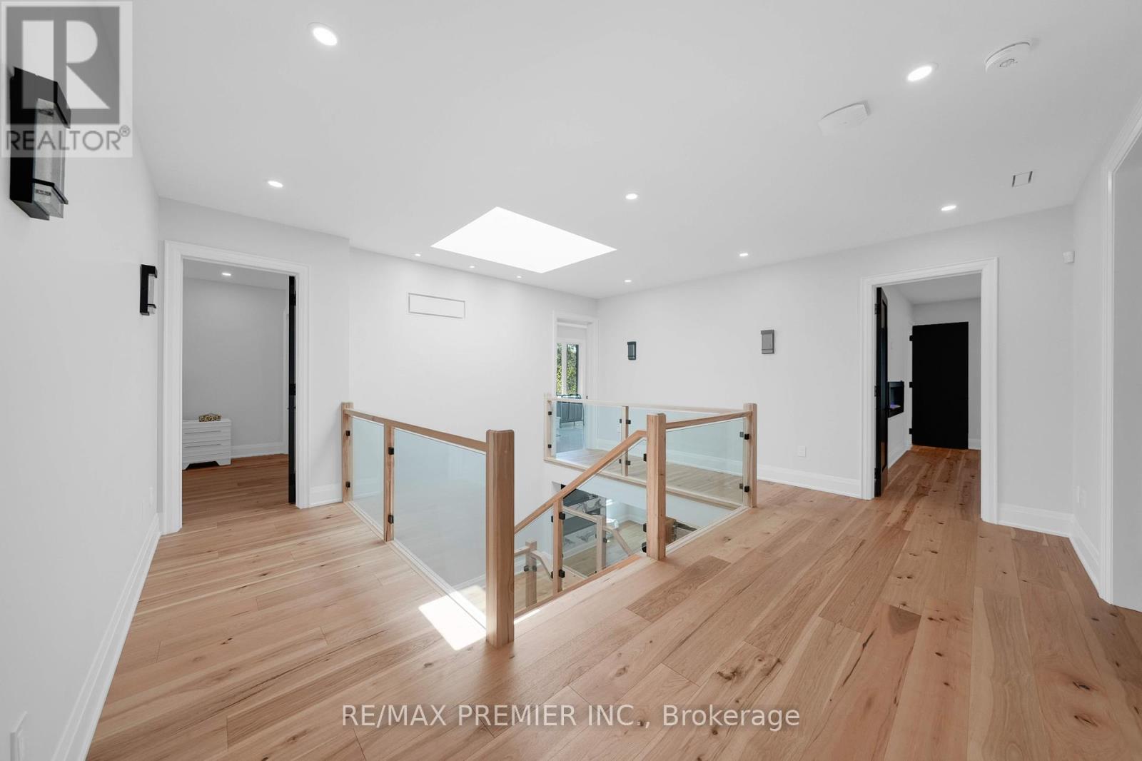 42 Alice Street, East Gwillimbury, Ontario  L0G 1M0 - Photo 32 - N12389244