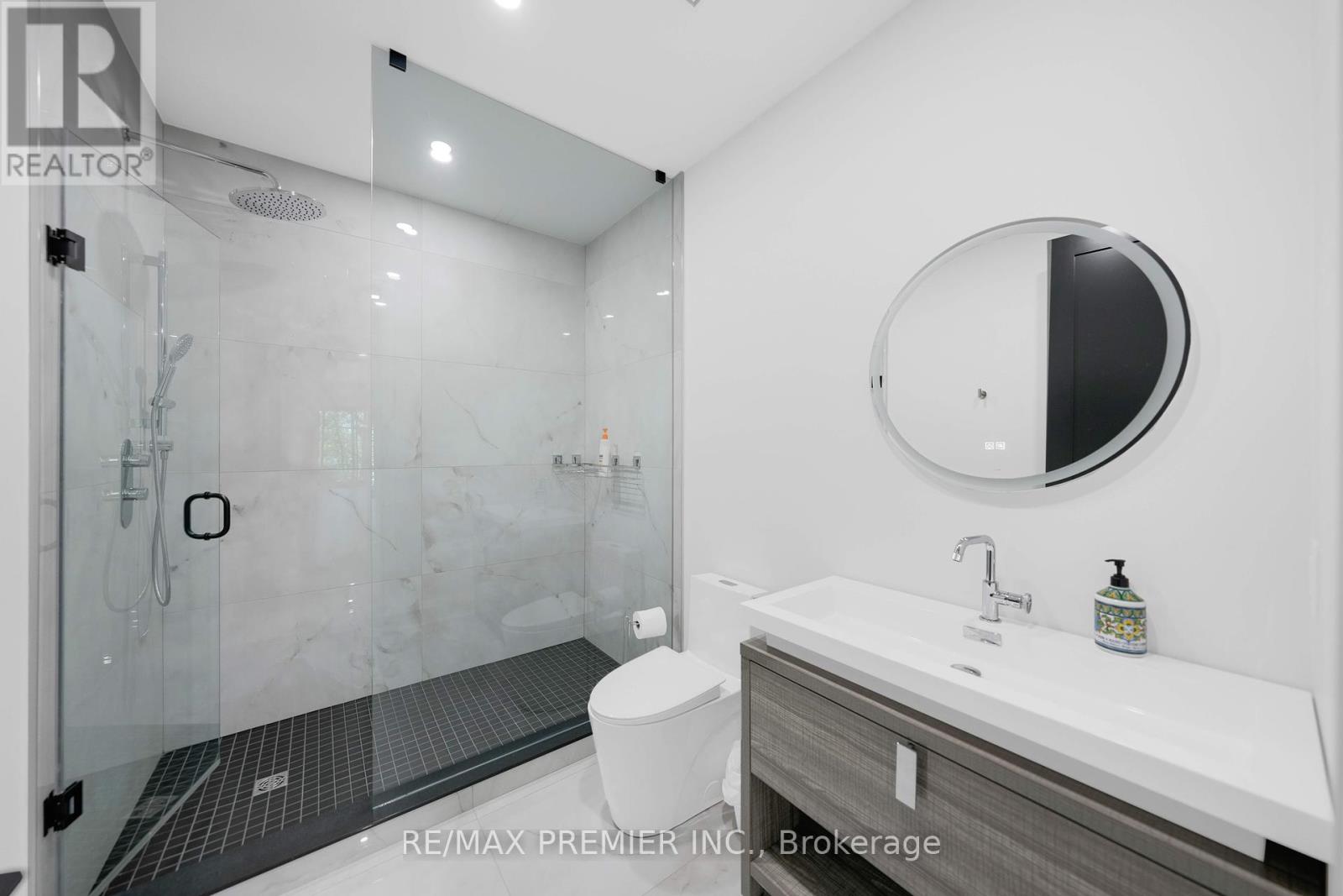 42 Alice Street, East Gwillimbury, Ontario  L0G 1M0 - Photo 50 - N12389244