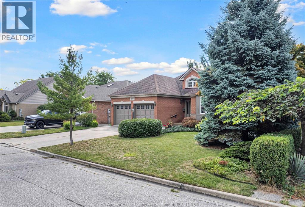 579 Cousineau Road, Windsor, Ontario  N9G 1V6 - Photo 2 - 25022737