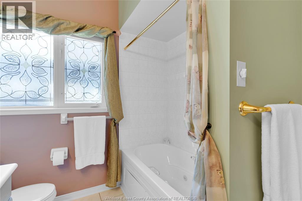 579 Cousineau Road, Windsor, Ontario  N9G 1V6 - Photo 31 - 25022737