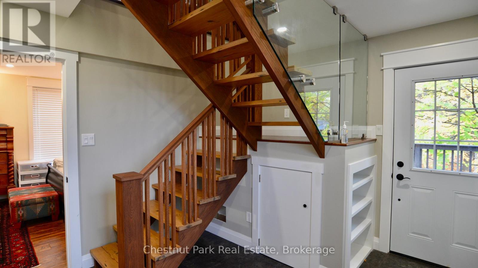 247 St Vincent Street, Meaford, Ontario  N4L 1C1 - Photo 4 - X12389274