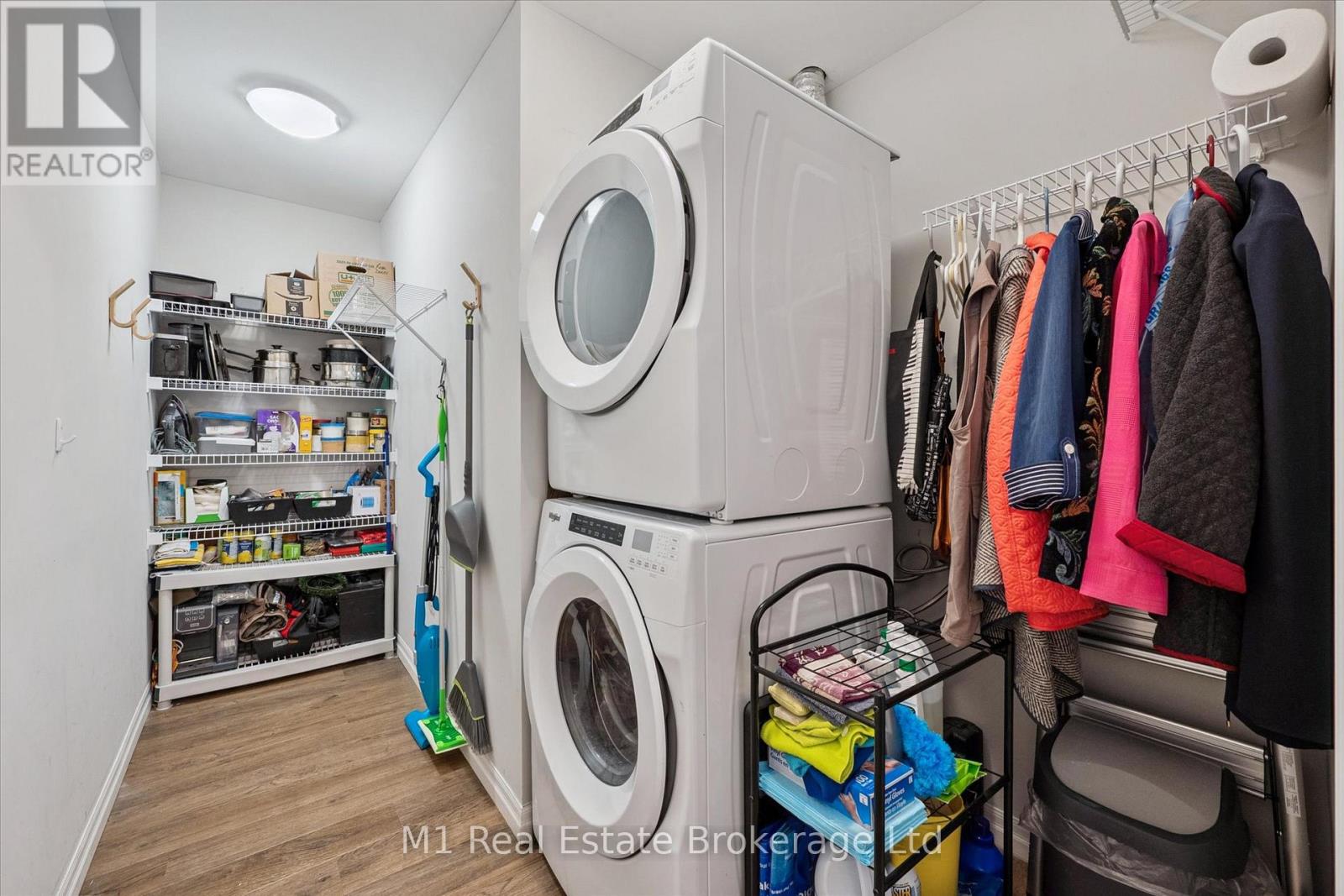 215 - 35 Kingsbury Square, Guelph (Pineridge/westminster Woods), Ontario  N1L 1B3 - Photo 22 - X12389337