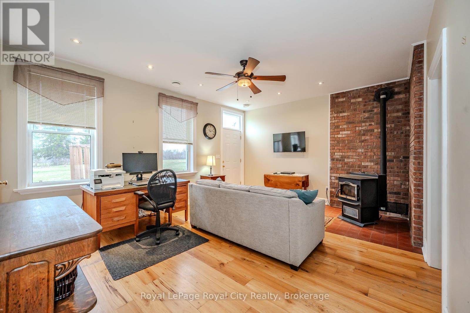 5477 Wellington 29 Road, Guelph/eramosa, Ontario  N0B 2K0 - Photo 4 - X12389385