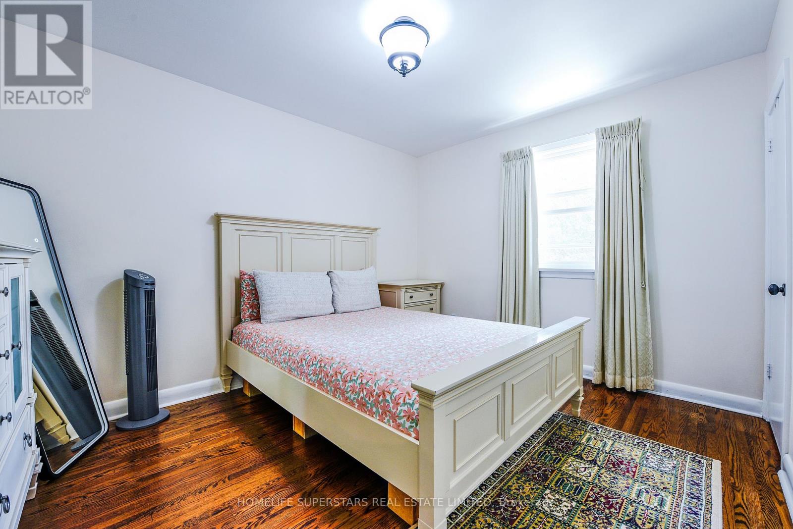 3987 Bloor Street W, Toronto, Ontario  M9B 1M2 - Photo 15 - W12378836