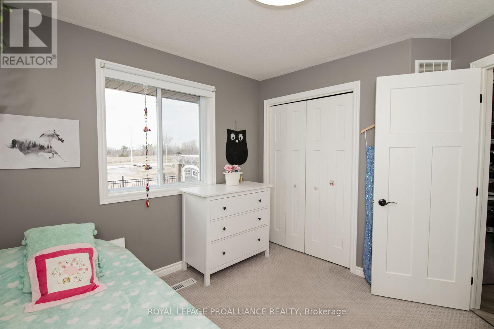 28 Butternut Court, Belleville (Belleville Ward), Ontario  K8P 0C5 - Photo 13 - X12389330