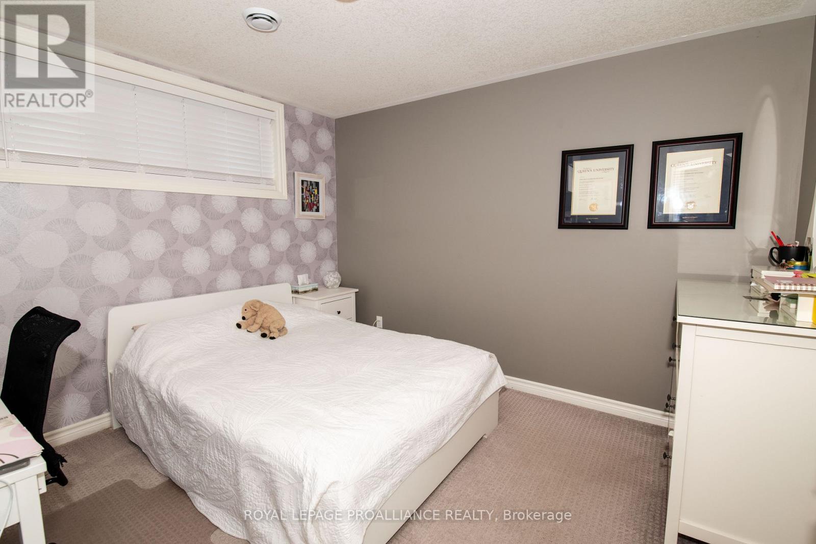 28 Butternut Court, Belleville (Belleville Ward), Ontario  K8P 0C5 - Photo 22 - X12389330