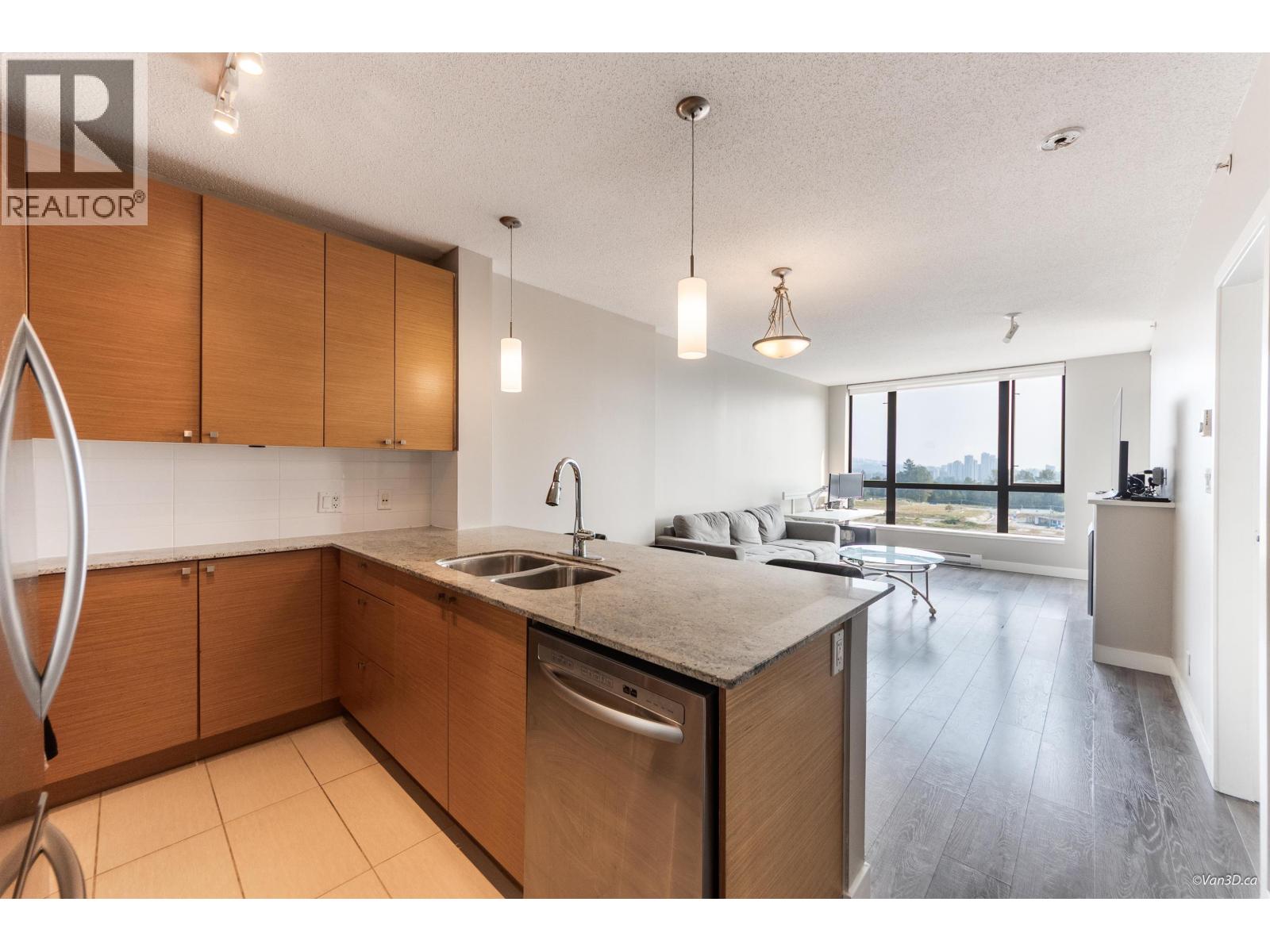 2201 400 CAPILANO ROAD, port moody, British Columbia